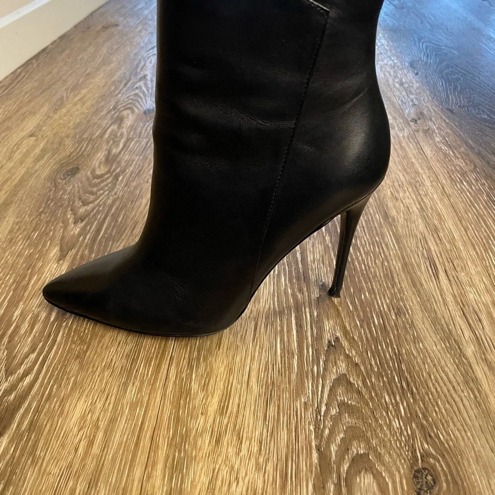 Booties - Picture 4 of 9